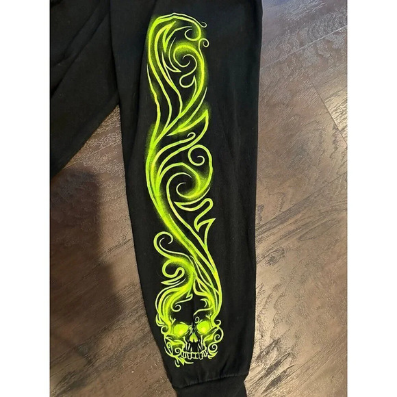 2019 Halloween Horror Nights Academy of Villians Long Sleeve Shirt xs b42 - Picture 3 of 3